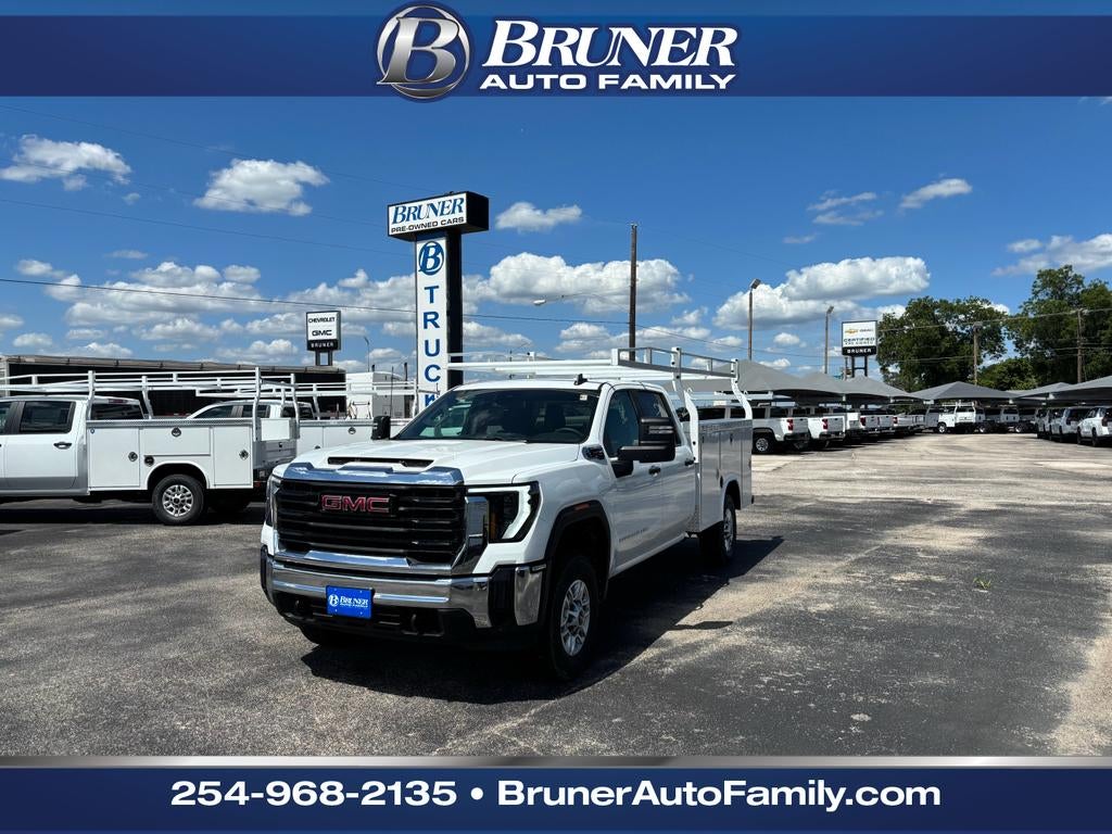 2026 GMC Sierra 2500 HD Pro in Summit White — front three-quarter view