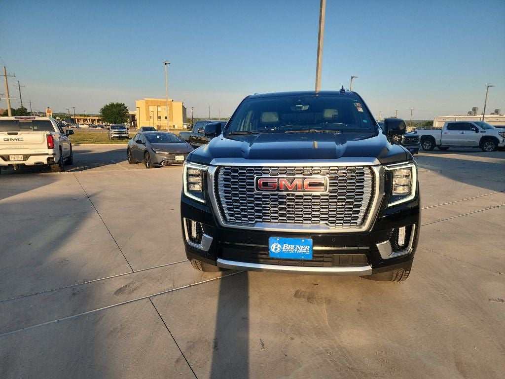2022 GMC Yukon — side profile view