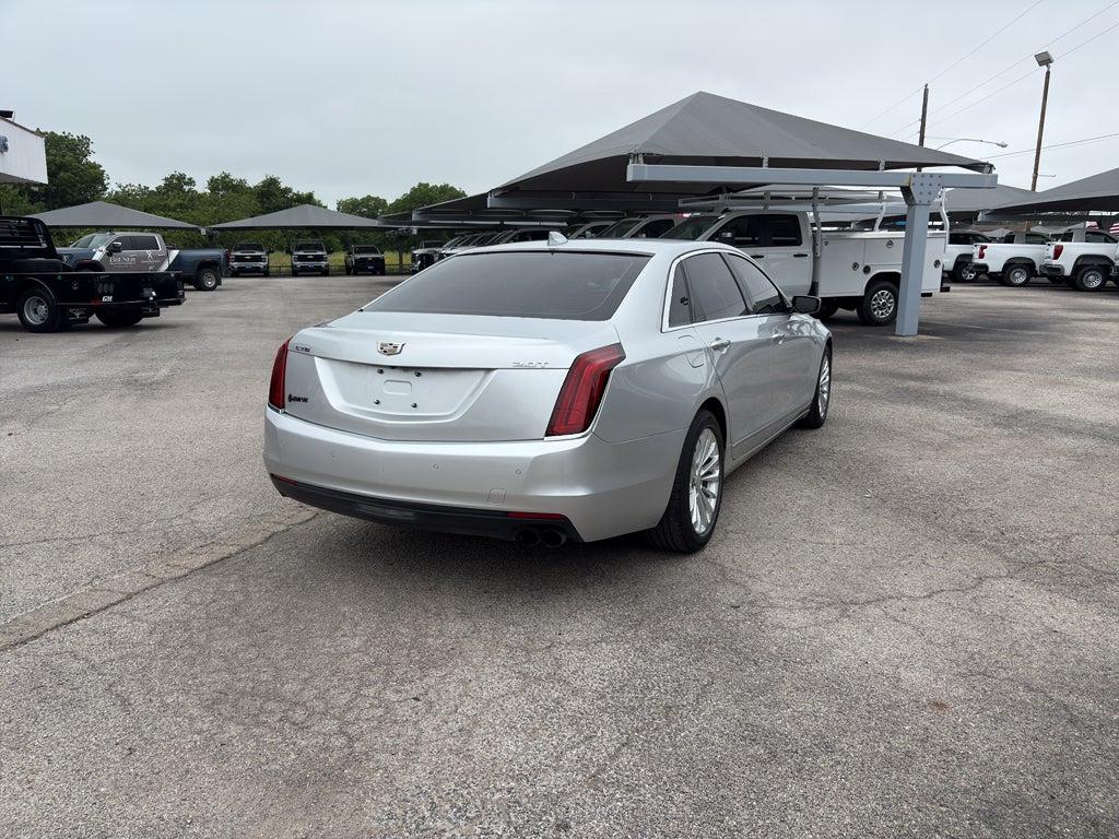 2017 Cadillac CT6 — detail view