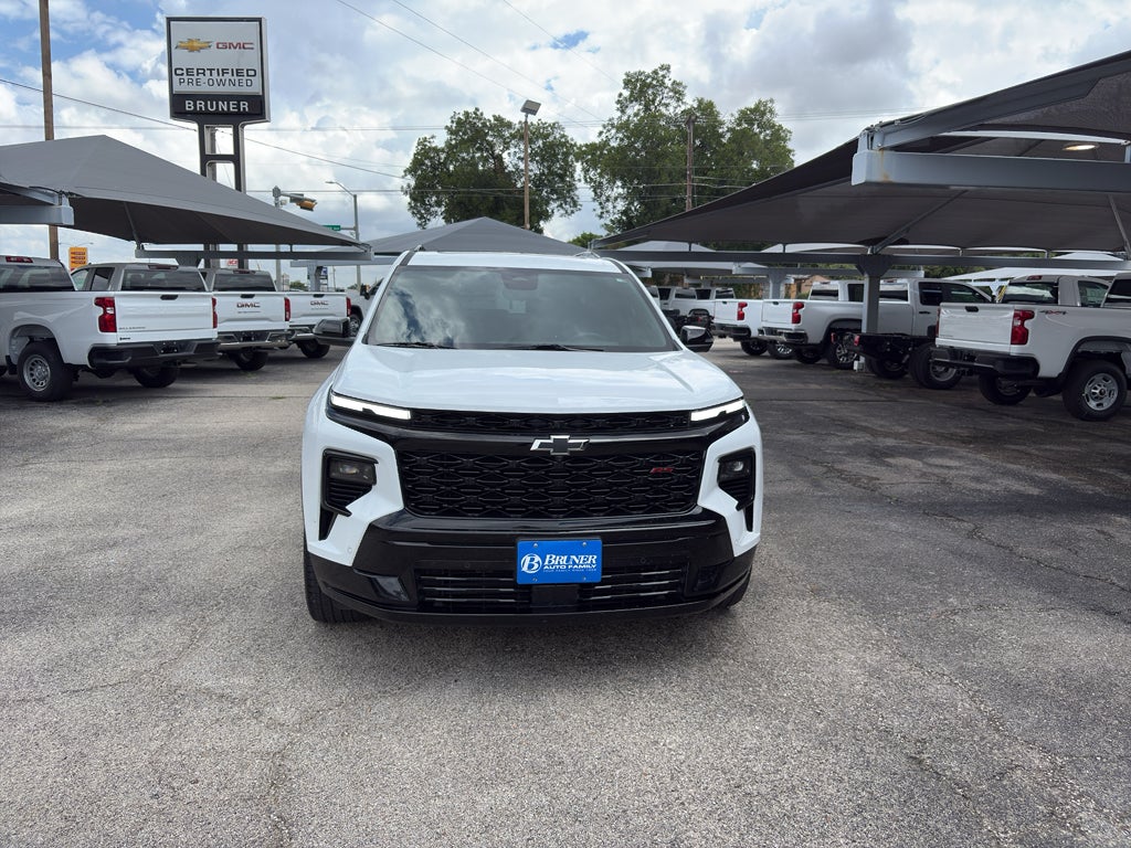 2024 Chevrolet Traverse — side profile view